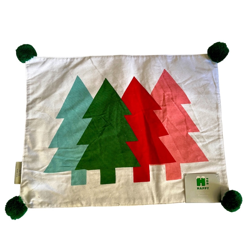 NWT Bed Bath & Beyond fabric Christmas Trees Placemats, set of 2